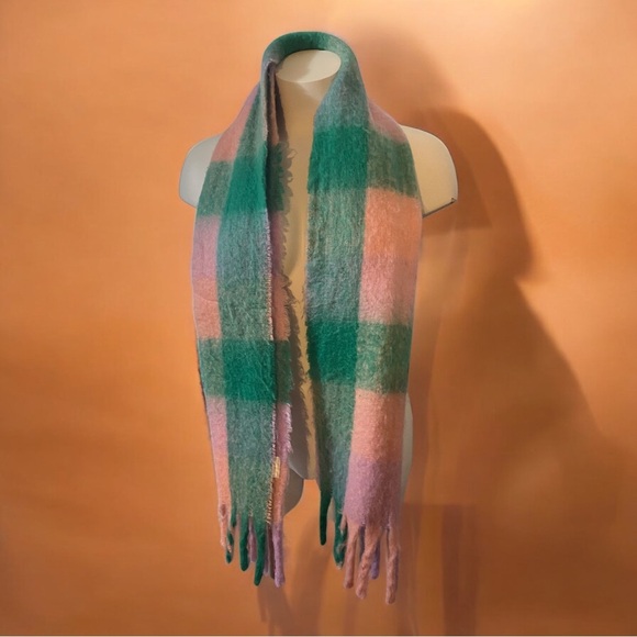 Colorful Plaid Scarf - Picture 2 of 5